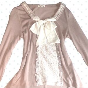 🪽Axes Femme Pink Long Sleeve Top with Lace and Bow
